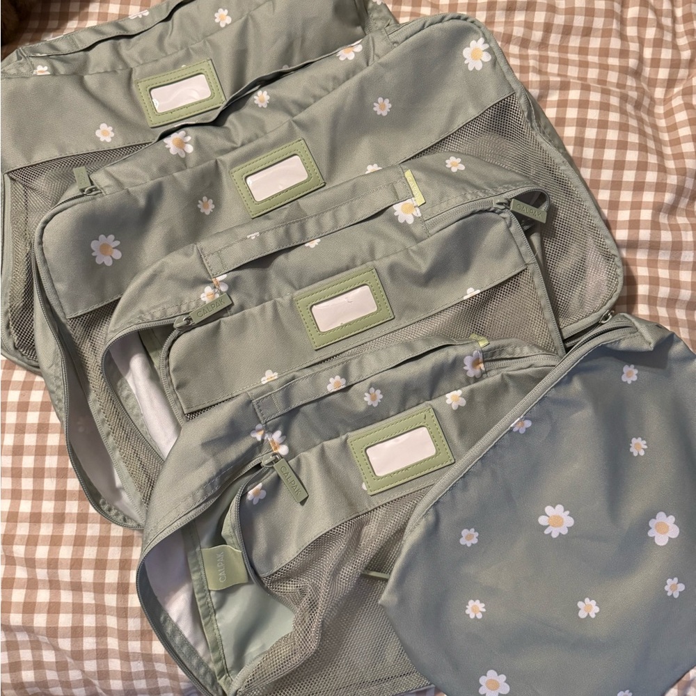 Calpak daisy packing cubes 5 set